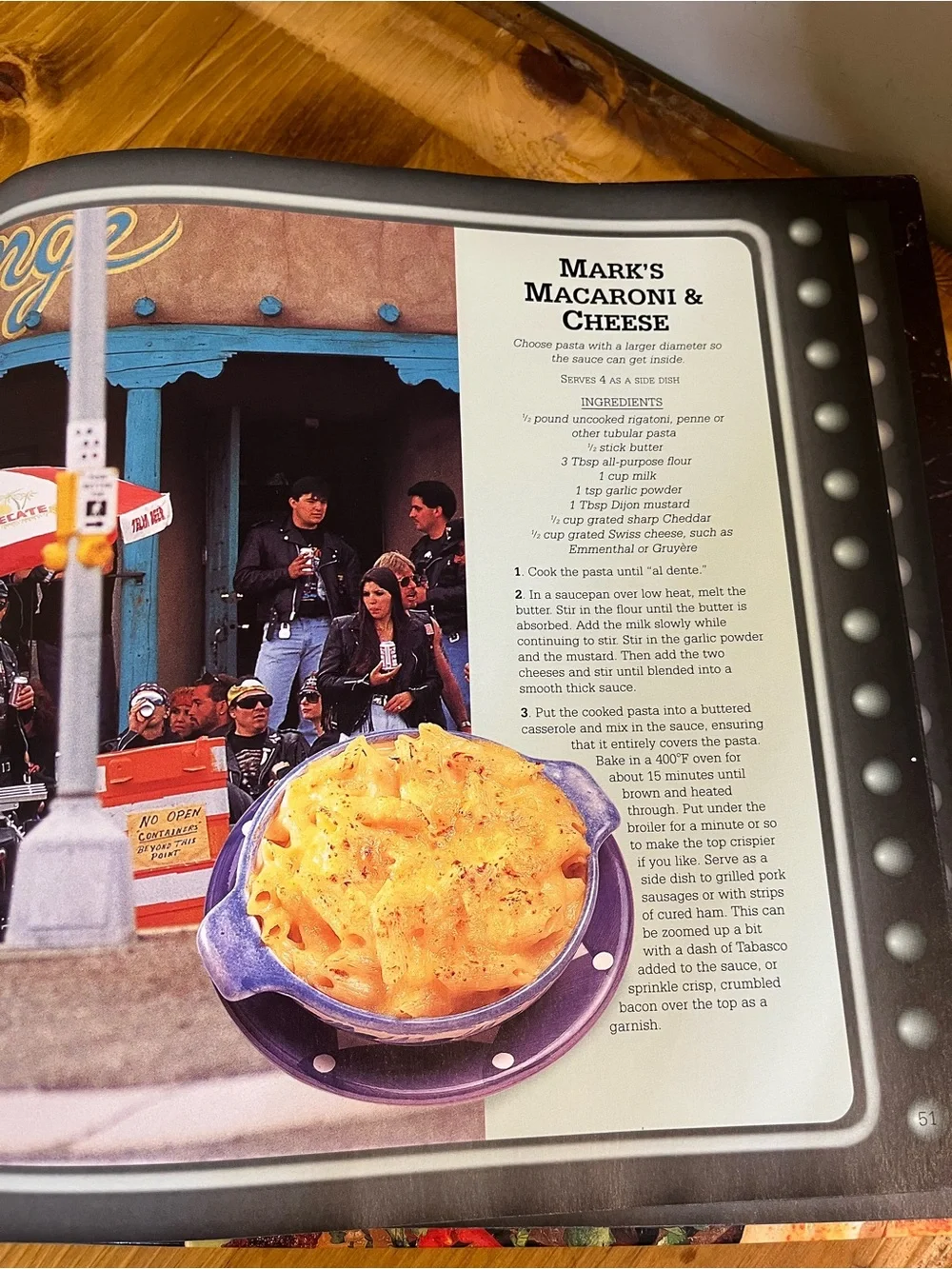 The Harley Biker's Cookbook by Owen Rossan 75 pgs recipes & Harley motorcycles